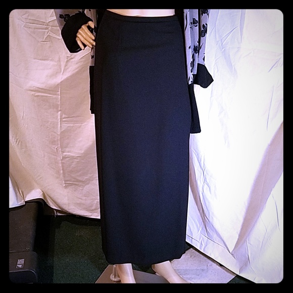 SC Basics Dresses & Skirts - SC Basics Maxi Long Black Lined Elastic On Side Waistband Skirt Size 16 EUC